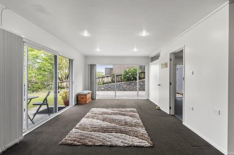 Photo of property in 8 Lingham Crescent, Torbay, Auckland, 0630