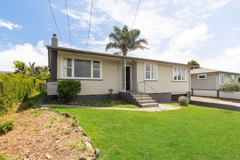 Photo of property in 64 Kingswood Road, Brookfield, Tauranga, 3110