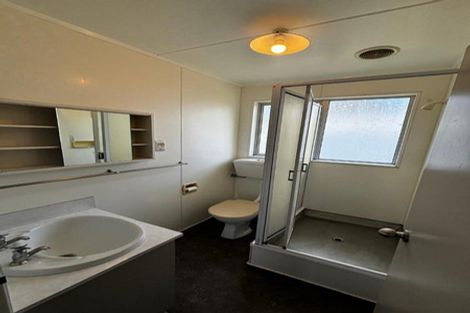 Photo of property in 31 Cumberland Street, Merrilands, New Plymouth, 4312