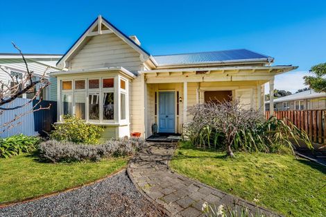 Photo of property in 240 Muritai Road, Eastbourne, Lower Hutt, 5013