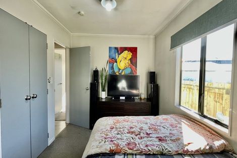 Photo of property in 387 West Coast Road, Glen Eden, Auckland, 0602