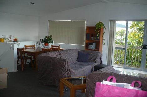 Photo of property in 1 Cron Avenue, Te Atatu South, Auckland, 0610
