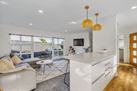 Photo of property in 5 Golf Road, Mount Maunganui, 3116