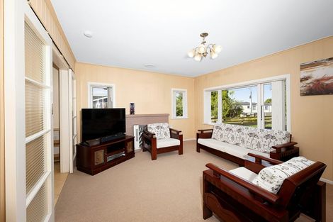 Photo of property in 27 Metcalfe Road, Ranui, Auckland, 0612