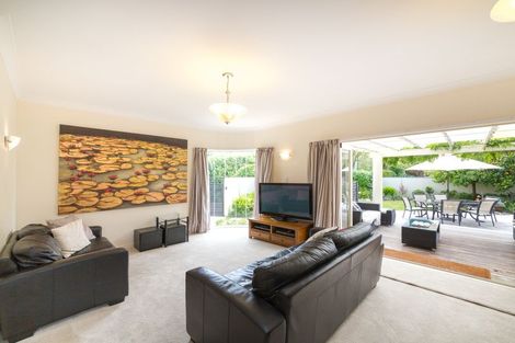 Photo of property in 224 Victoria Avenue, Hokowhitu, Palmerston North, 4410