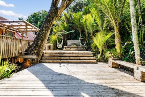 Photo of property in 96 Motutara Road, Muriwai, Waimauku, 0881