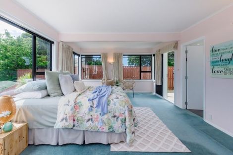 Photo of property in 8 Kohutuhutu Road, Raumati Beach, Paraparaumu, 5032