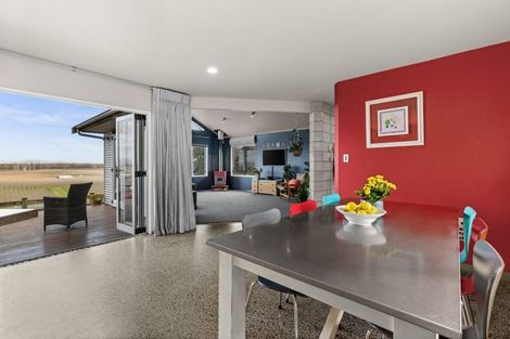 Photo of property in The Woolshed, 15d Omarunui Road, Waiohiki, Napier, 4183