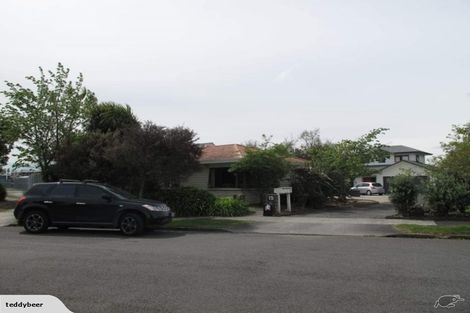 Photo of property in 15 Woburn Place, Takaro, Palmerston North, 4412