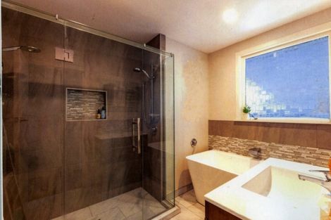 Photo of property in 127 Northcote Road, Northcote, Christchurch, 8052