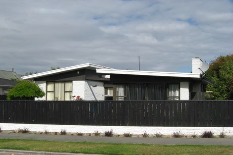 Photo of property in 48 Glenharrow Avenue, Avonhead, Christchurch, 8042