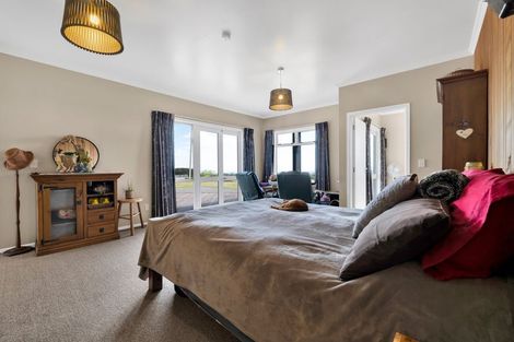 Photo of property in 1593 Mangorei Road, Mangorei, New Plymouth, 4371