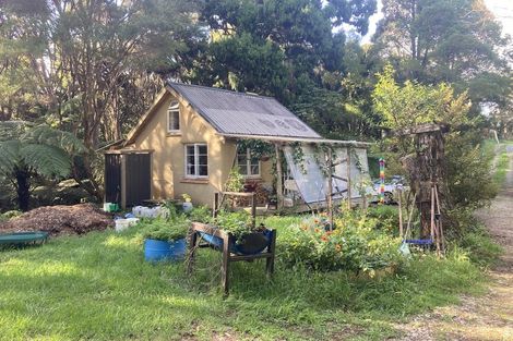 Photo of property in 197 Parker Road, Oratia, Auckland, 0604