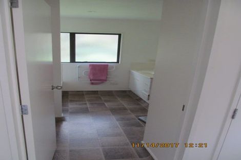 Photo of property in 12a Wicklam Lane, Greenhithe, Auckland, 0632