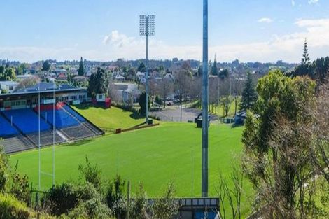 Photo of property in 20a East Street, Pukekohe, 2120