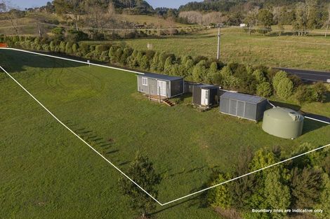 Photo of property in 10 Tinirau Place, Cooks Beach, 3591