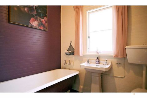 Photo of property in 22 Mckenzie Street, Geraldine, 7930