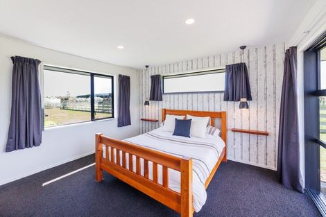 Photo of property in 103 Almadale Road, Cheltenham, Feilding, 4777