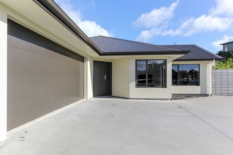 Photo of property in 36 Fernbrook Drive, Hurworth, New Plymouth, 4310