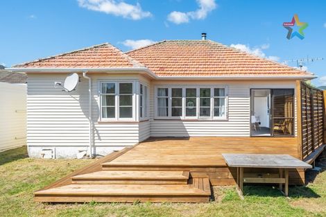 Photo of property in 4 Deans Grove, Taita, Lower Hutt, 5011