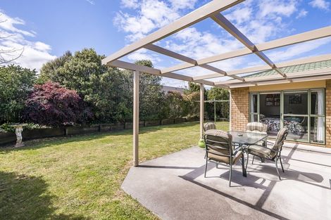 Photo of property in 15 Beachwater Grove, Paraparaumu Beach, Paraparaumu, 5032