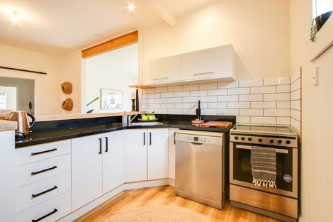 Photo of property in 14 Mcvay Street, Napier South, Napier, 4110