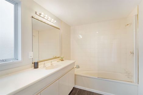 Photo of property in 5/37 Avonhead Road, Avonhead, Christchurch, 8042