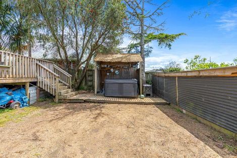 Photo of property in 486 Richardson Road, Mount Roskill, Auckland, 1041