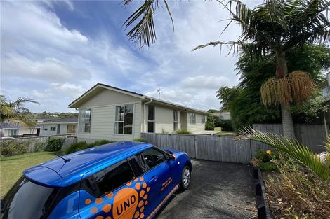 Photo of property in 8 Clensmore Place, Torbay, Auckland, 0630