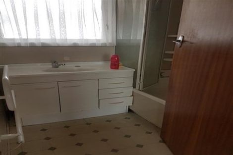 Photo of property in 2 Tudor Place, Koutu, Rotorua, 3010