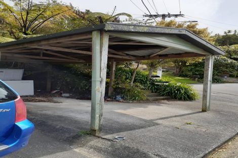 Photo of property in 37 Huntleigh Park Way, Ngaio, Wellington, 6035