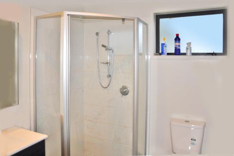 Photo of property in 177 Sandspit Road, Shelly Park, Auckland, 2014