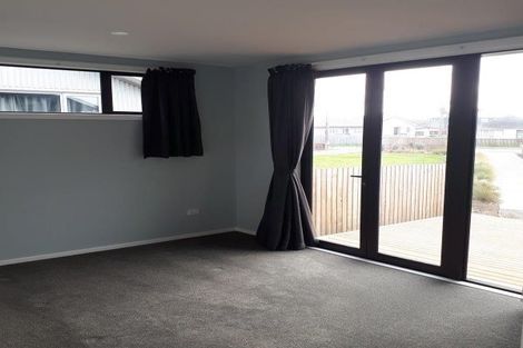 Photo of property in 28 Mattingley Street, Aranui, Christchurch, 8061