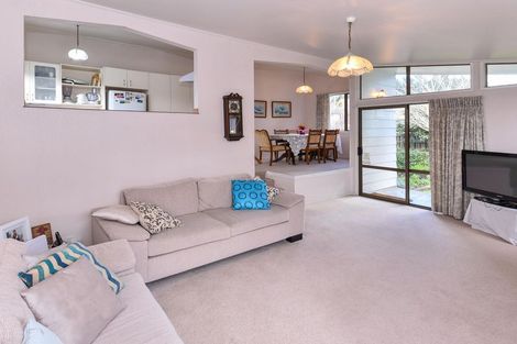 Photo of property in 18 Pinehurst Place, Wattle Downs, Auckland, 2103