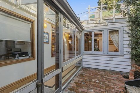 Photo of property in 28 Ascot Street, Thorndon, Wellington, 6011