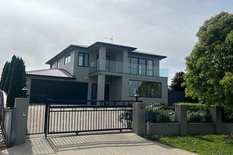 Photo of property in 35 Cityview Place, Massey, Auckland, 0614