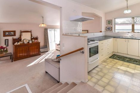 Photo of property in 18 Pinehurst Place, Wattle Downs, Auckland, 2103