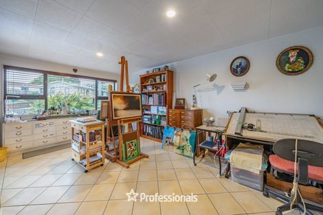 Photo of property in 1 Aldersgate Grove, Stokes Valley, Lower Hutt, 5019