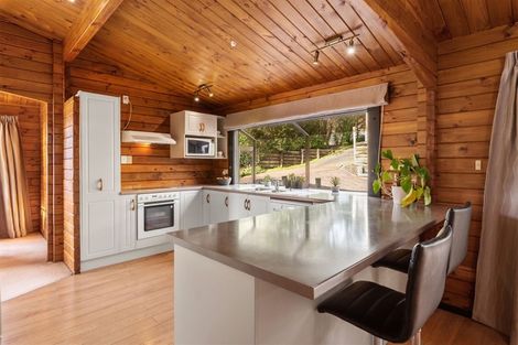 Photo of property in 34 Archers Road, Glenfield, Auckland, 0629