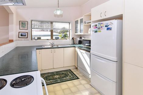 Photo of property in 18 Pinehurst Place, Wattle Downs, Auckland, 2103
