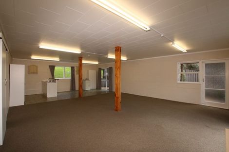 Photo of property in 1/48 Hogans Road, Glenfield, Auckland, 0629