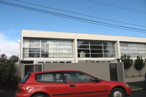 Photo of property in 14 Holly Road, St Albans, Christchurch, 8014