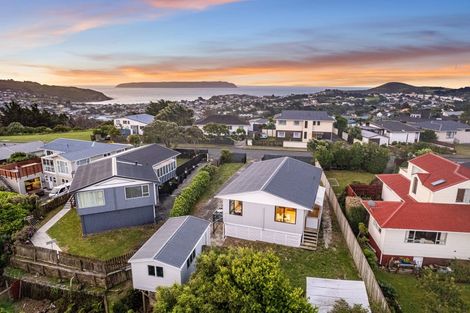 Photo of property in 7 Humphreys Grove, Titahi Bay, Porirua, 5022