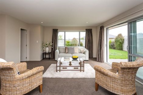 Photo of property in 53 Sequoia Way, Rangiora, 7400