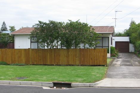 Photo of property in 4 Lipscombe Avenue, Papatoetoe, Auckland, 2025