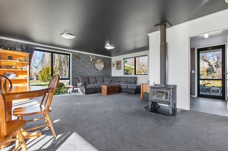 Photo of property in 24 Blackman Road, Blackmans, Alexandra, 9391