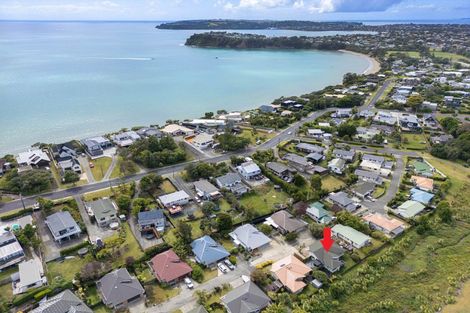 Photo of property in 70 Donald Street, Stanmore Bay, Whangaparaoa, 0932