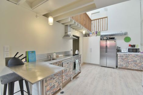 Photo of property in 37 Dowling Street, Dunedin Central, Dunedin, 9016