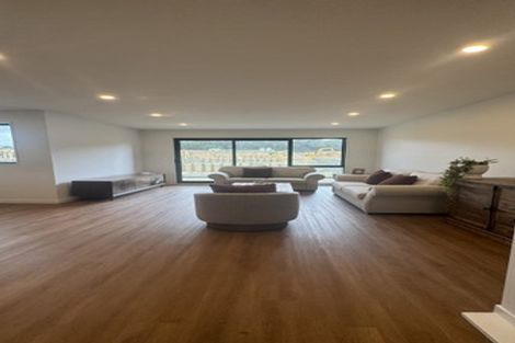 Photo of property in 10 Monstedt Terrace, Windsor Park, Auckland, 0632