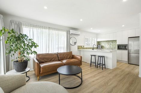 Photo of property in 1/24 Bayview Road, Bayview, Auckland, 0629